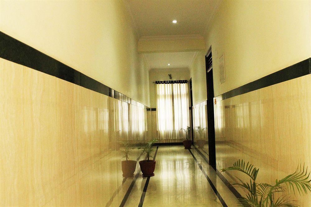 Oyo 1900 Hotel Olive Residency Mysore Bagian luar foto