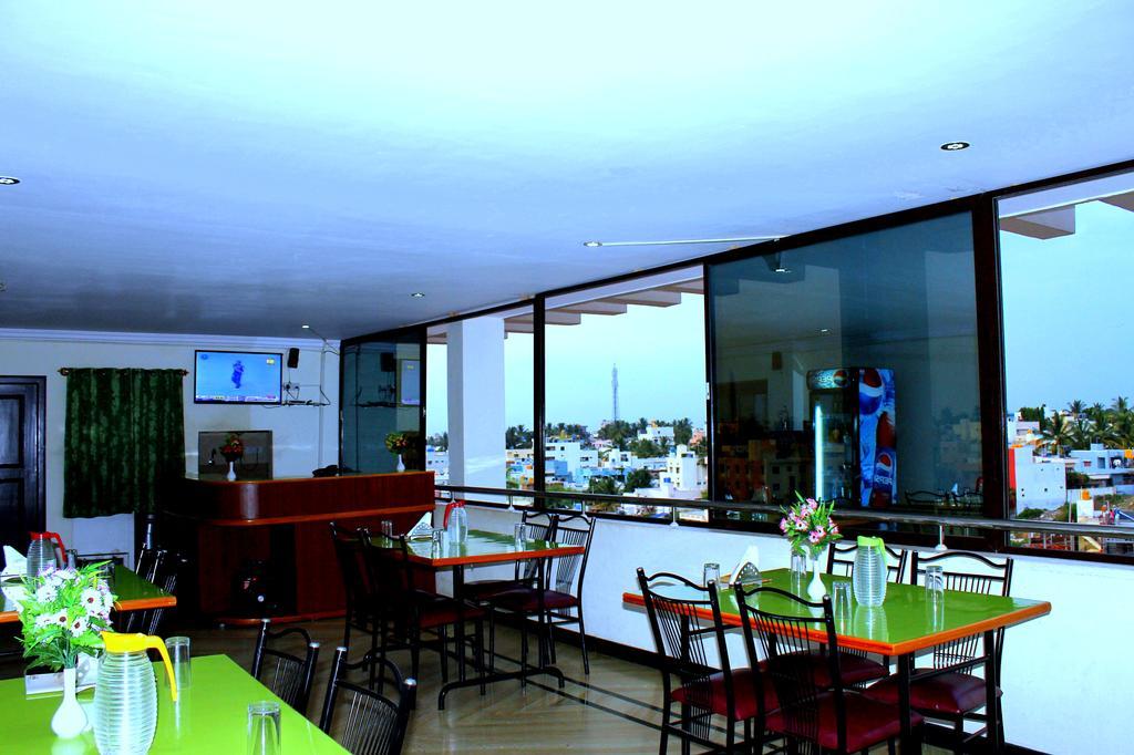 Oyo 1900 Hotel Olive Residency Mysore Bagian luar foto