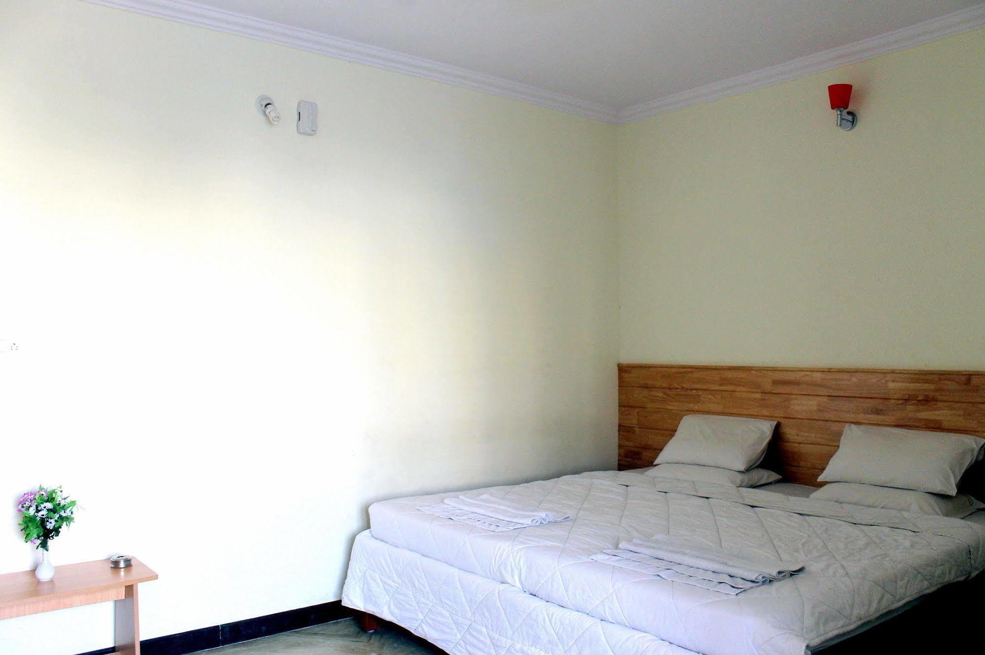 Oyo 1900 Hotel Olive Residency Mysore Bagian luar foto