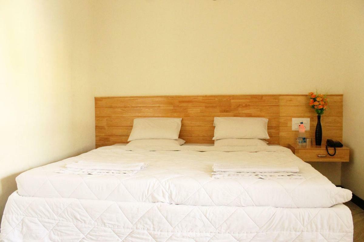 Oyo 1900 Hotel Olive Residency Mysore Bagian luar foto